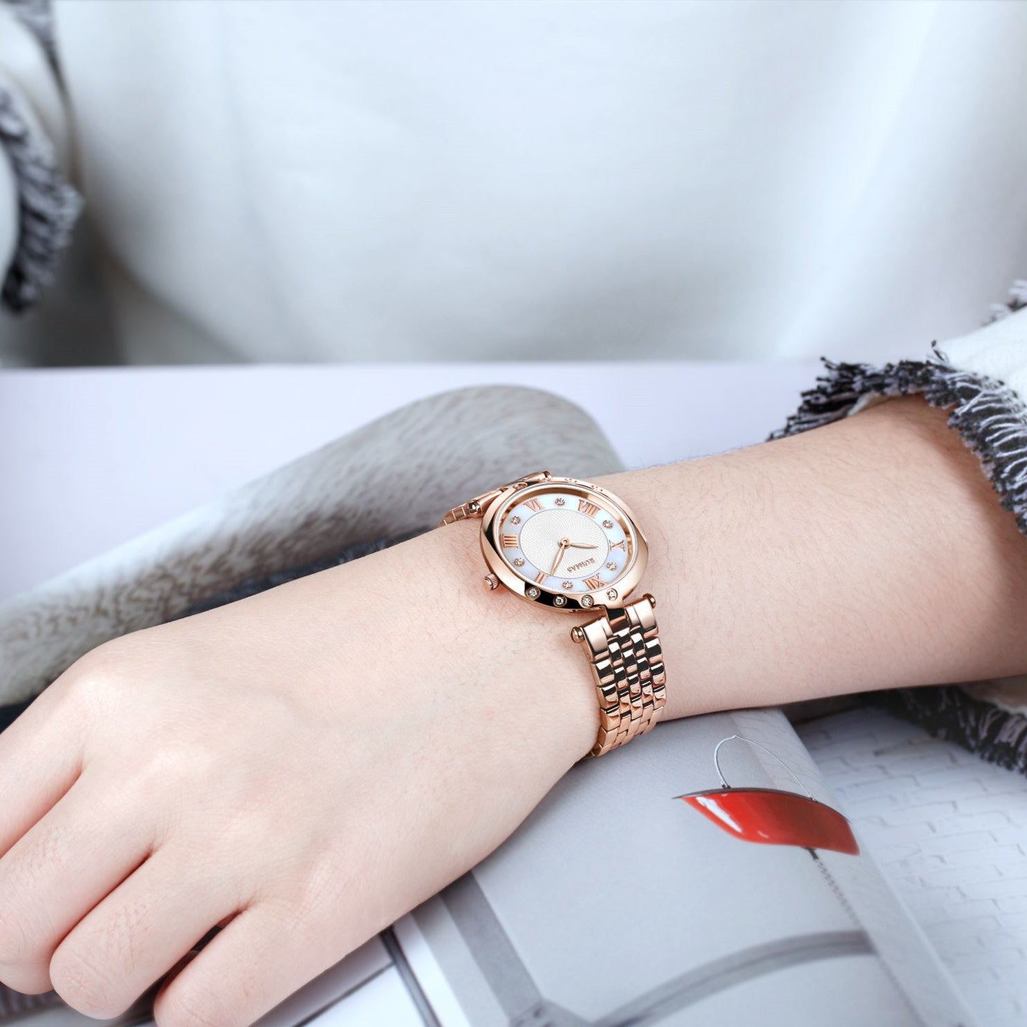 RUIMAS Ladies Wrist Watch